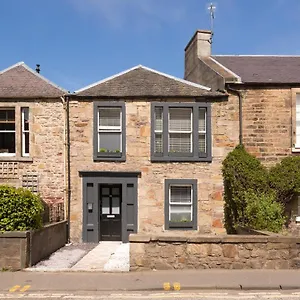 48 Gilmore Place Residences Gasthuis